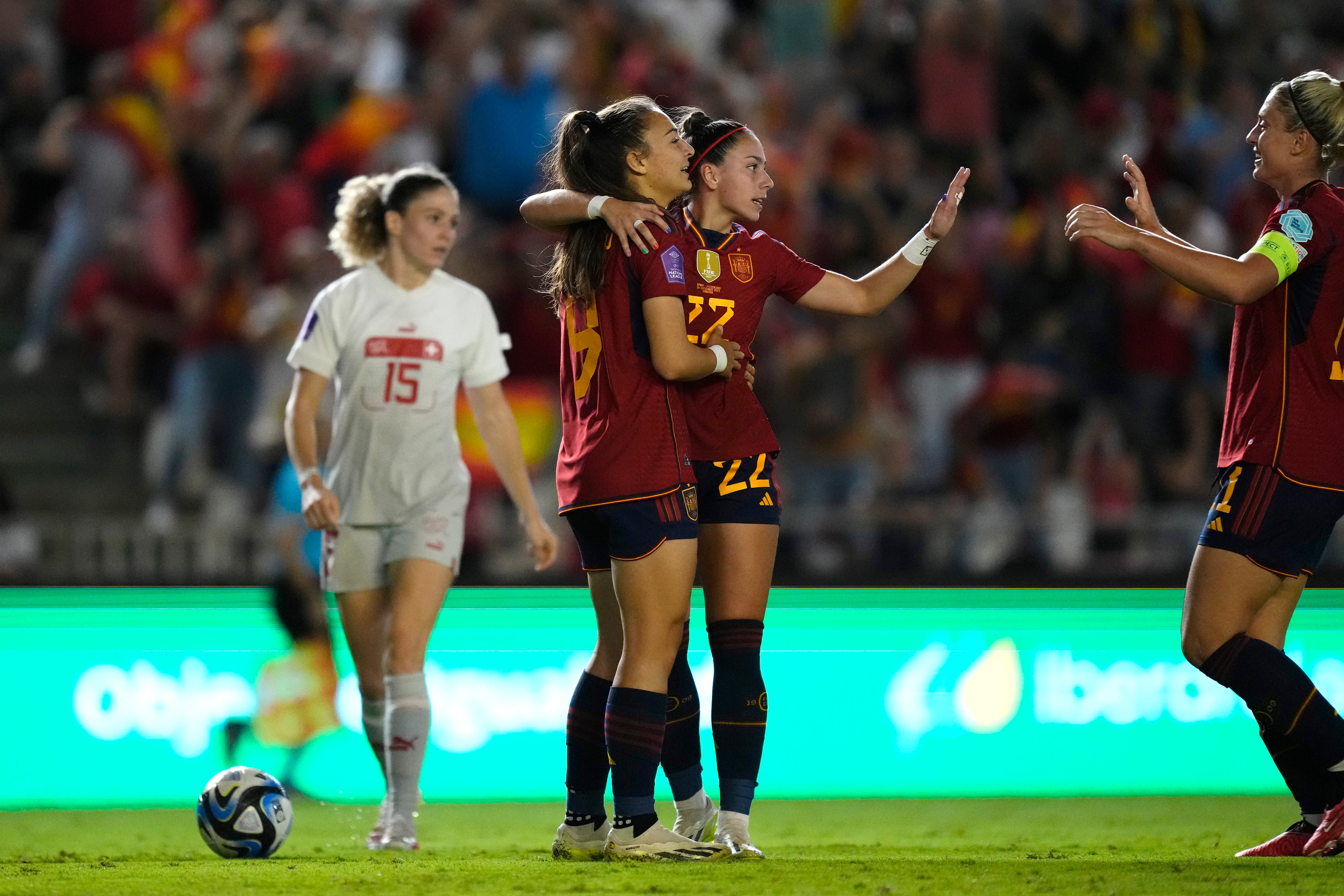 MUJERES-ESPAÑA-SUIZA