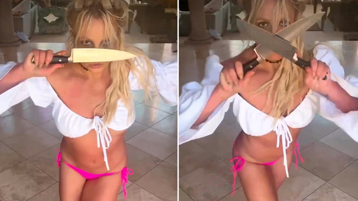 Britney Spears says &lsquo;no one needs to call the police&rsquo; in second video of her dancing with &lsquo;knives&rsquo;