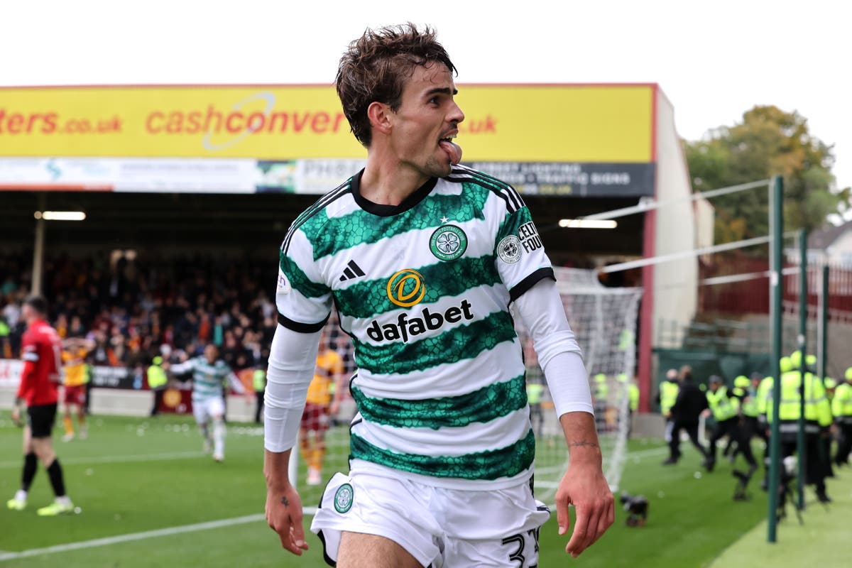 Matt O’Riley sparks mad scenes at Motherwell with last-gasp winner for Celtic