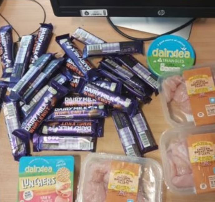 Amy Kelly, 34, stole 28 chocolate bars, three packets of chicken and Dairylea cheese