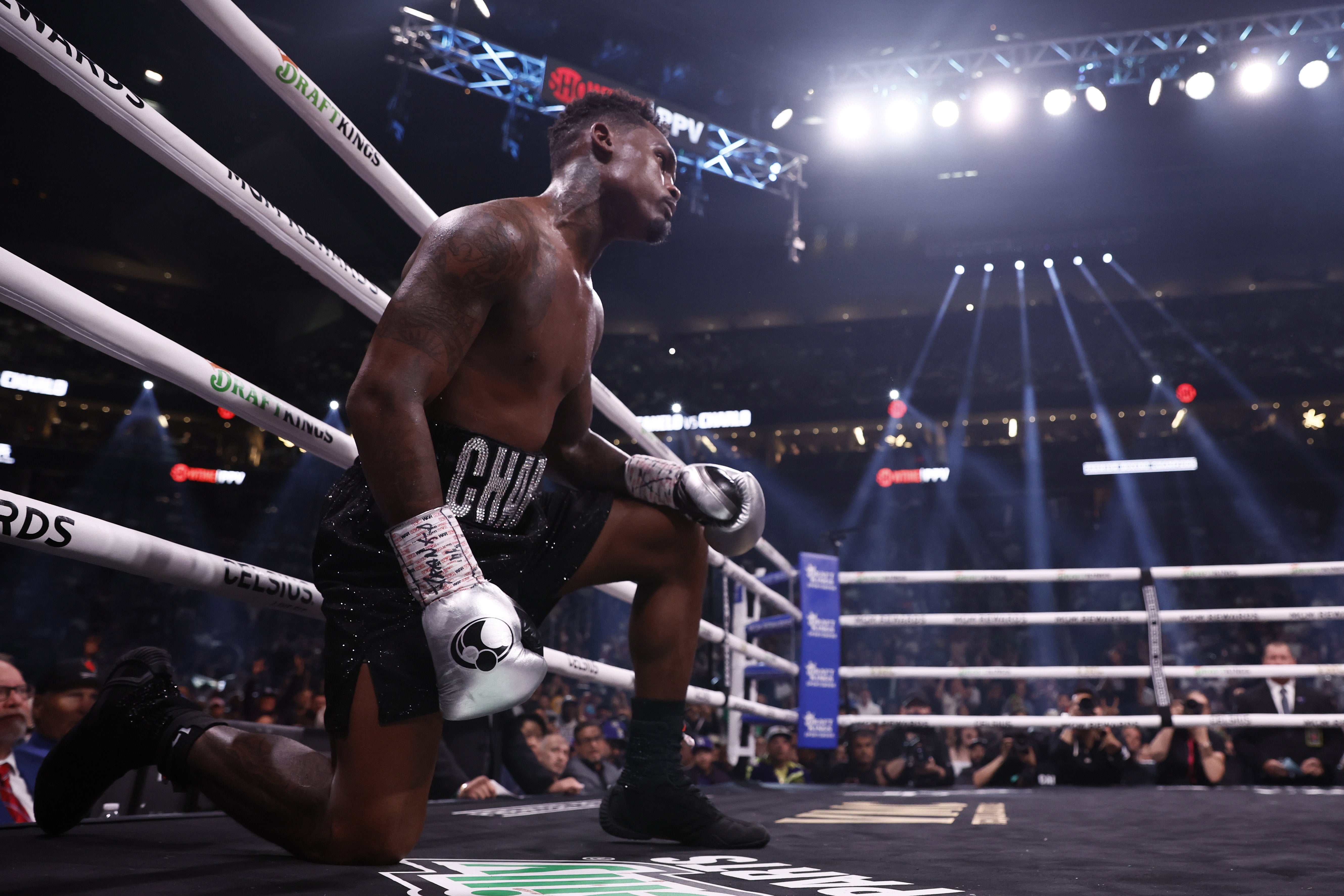Jermell Charlo was dropped to a knee in Round 7 against Canelo Alvarez