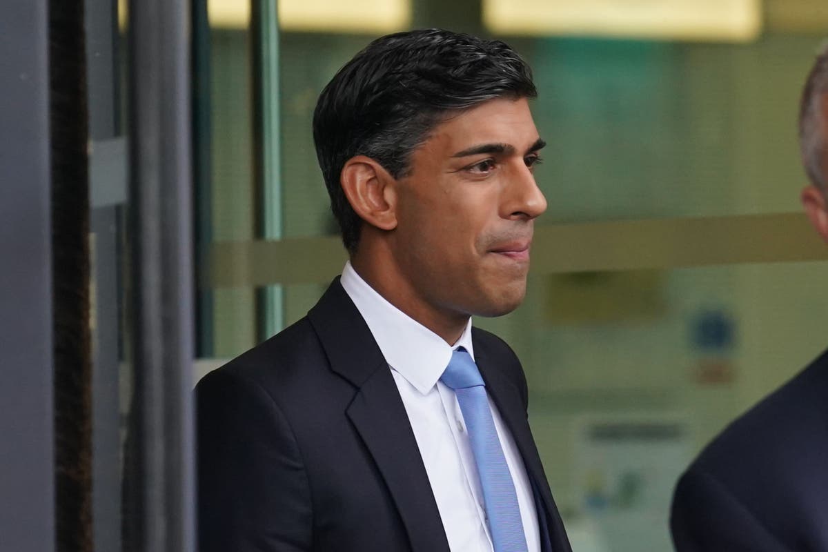 Sunak resists calls to announce pre-election tax giveaway to boost Tory hopes