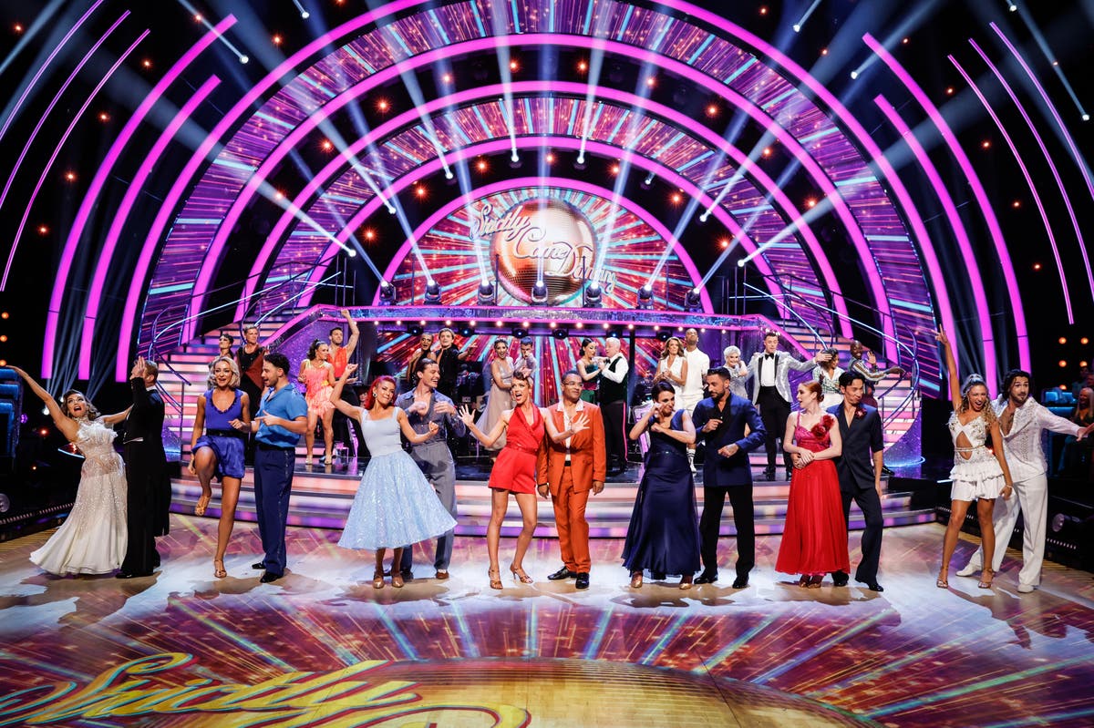 Strictly 2023: Les Dennis is first contestant eliminated from show ...