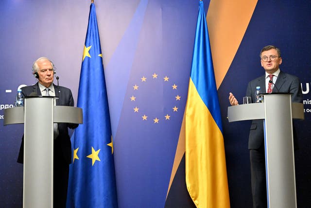 <p>EU high representative for foreign affairs and security policy Josep Borrell and Ukraine’s foreign minister Dmytro Kuleba attend a press conference, following the EU-Ukraine foreign ministers’ meeting in Kyiv, on 2 October 2023</p>