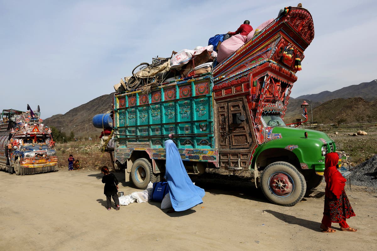 Pakistan announces big crackdown on migrants in the country illegally, including 1.7 million Afghans