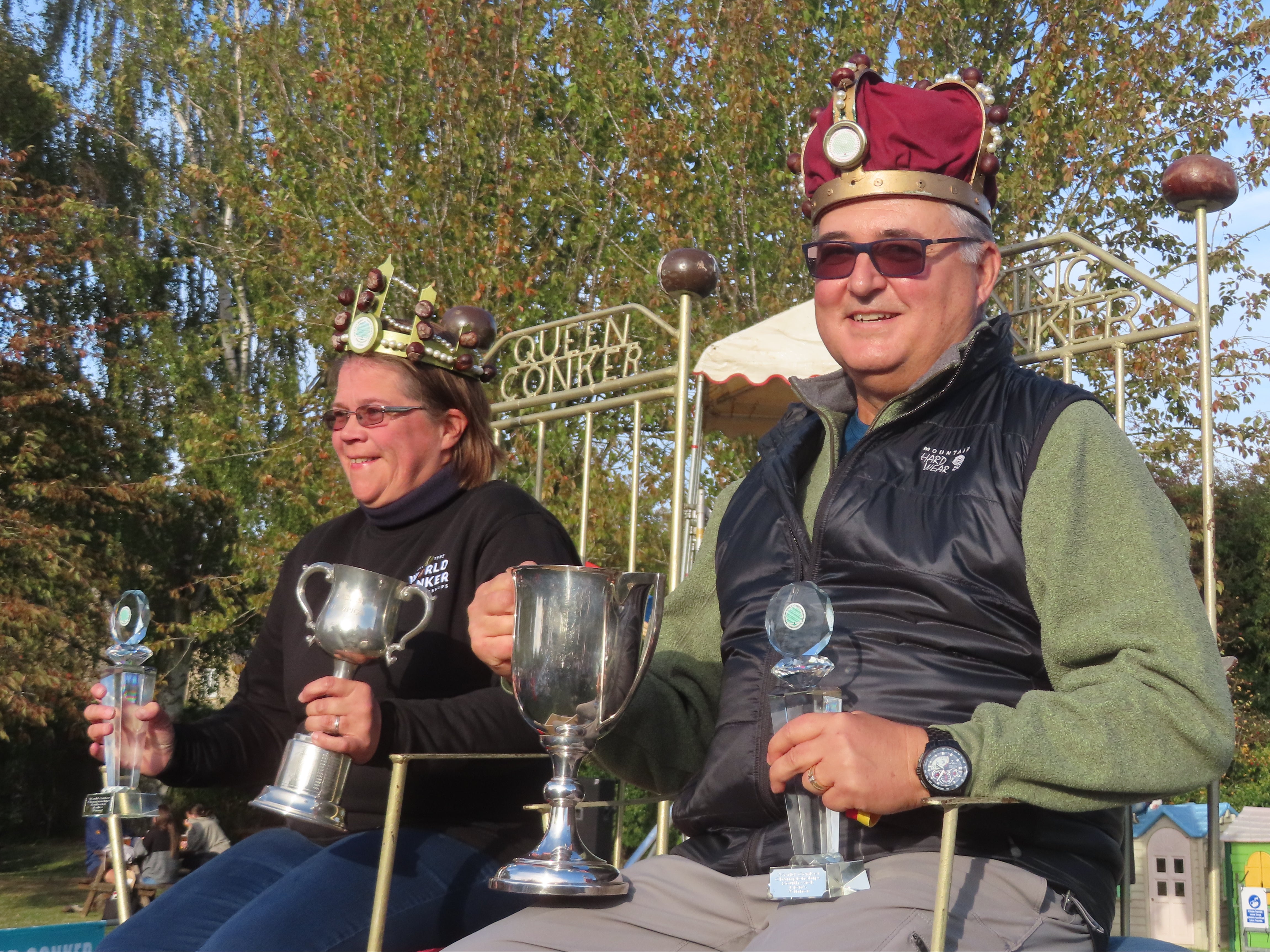 The winners of the 2022 World Conker Championships, Fee Aylmore and Randy Topolnitsky.