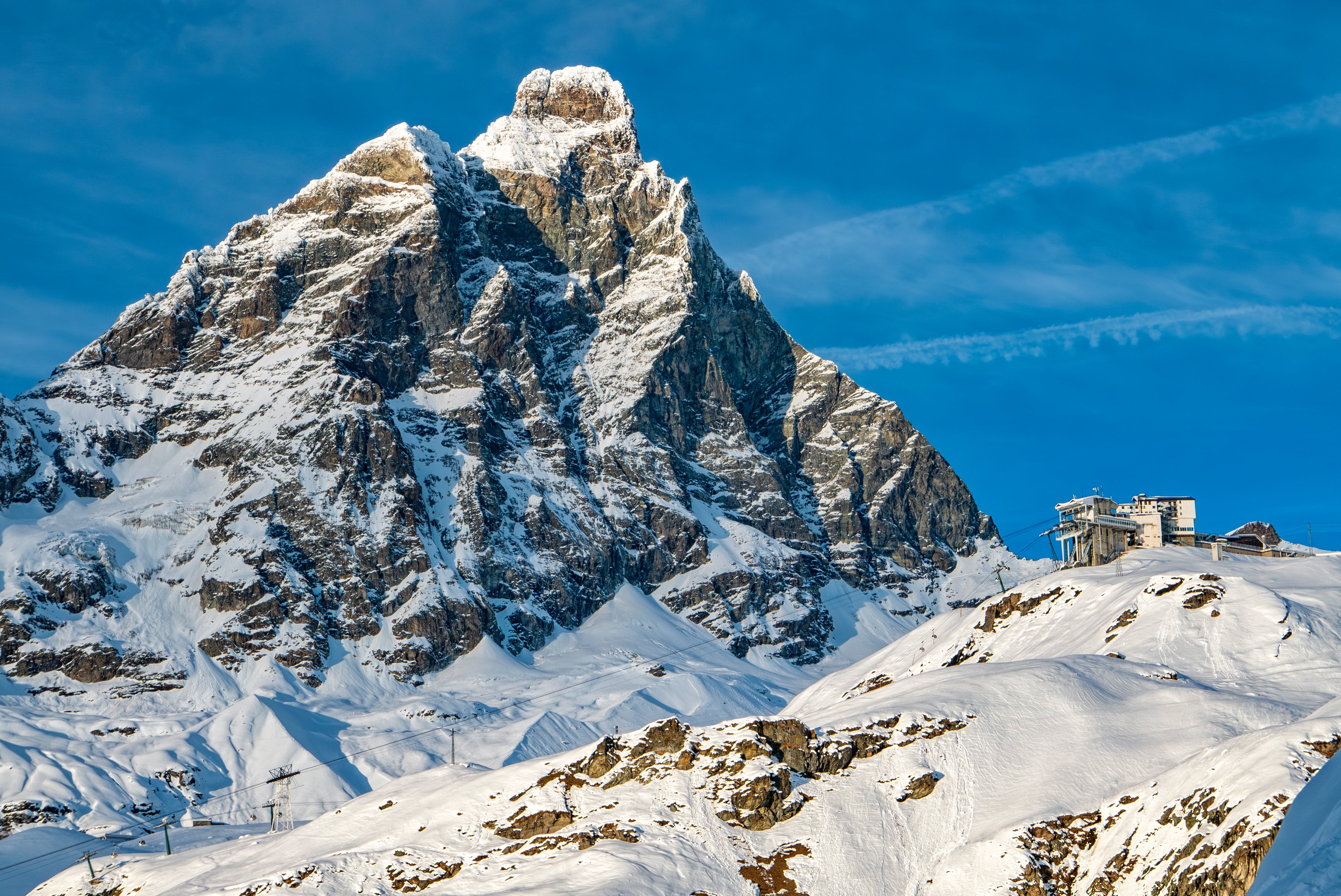 With saunas, steam rooms and expert masseuses, Cervinia provides dreamy solo spa days