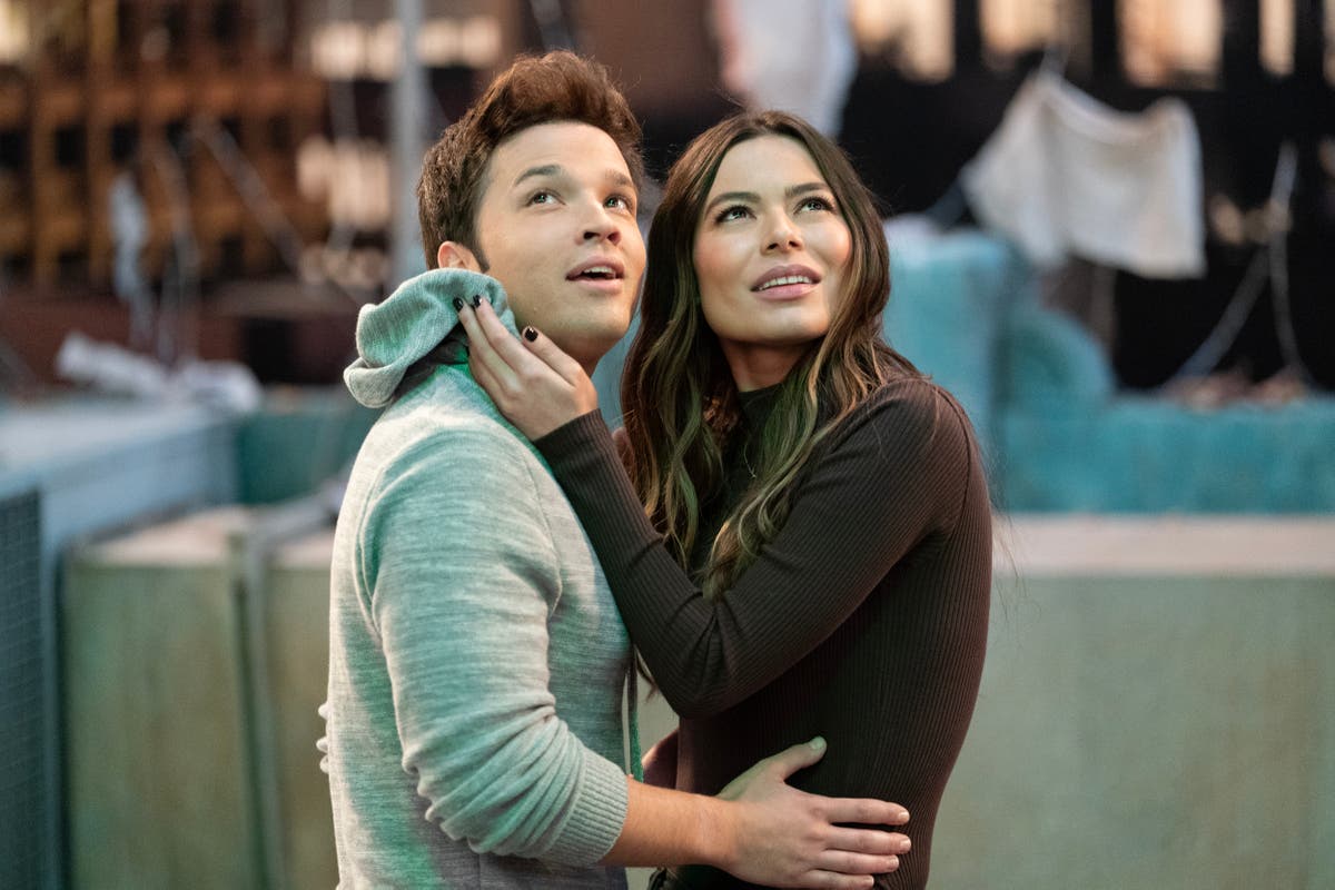 iCarly fans crushed as reboot cancelled despite ending latest series on &lsquo;tragic&rsquo; cliffhanger