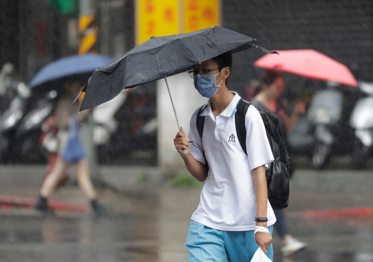 Typhoon Koinu heads toward southern China and Hong Kong after leaving 1 dead in Taiwan