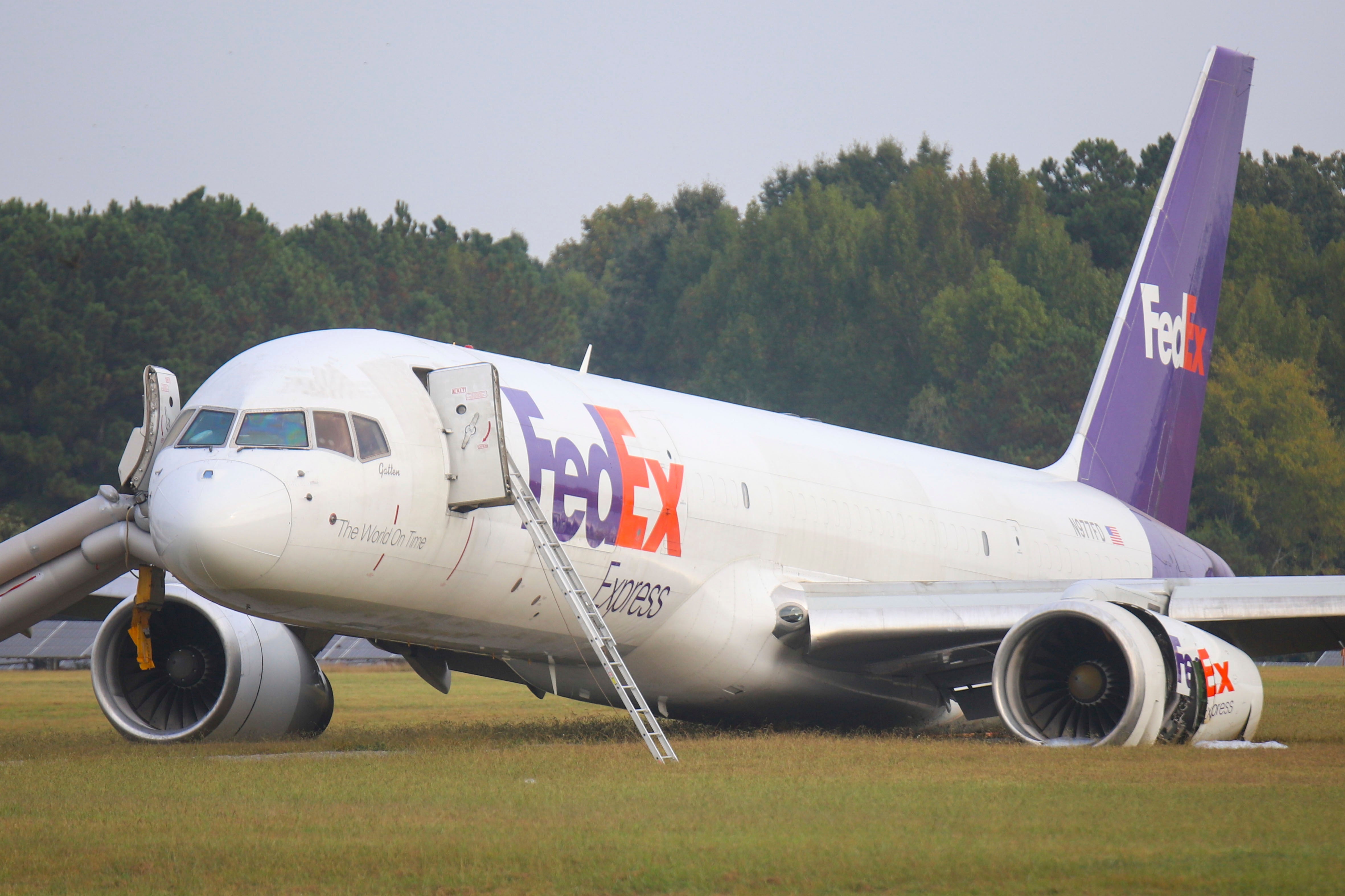 FEDEX-ATERRIZAJE FORZOSO