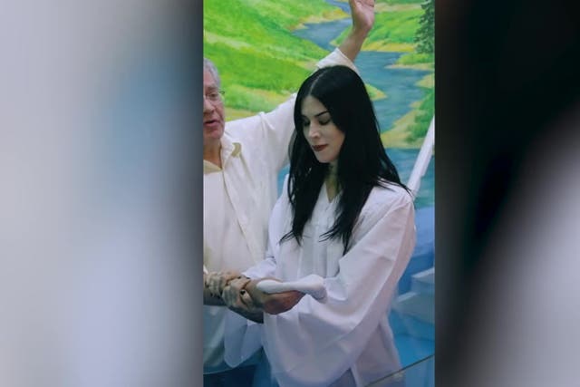 <p>Kat Von D gets baptised a year after renouncing witchcraft as she shares video of church ceremony.</p>