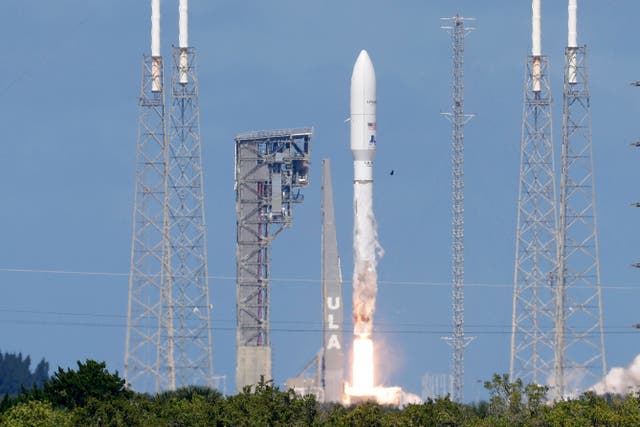 An Atlas 5 rocket carrying Amazon’s Project Kuiper satellites lifts off in Florida (Terry Renna/AP)