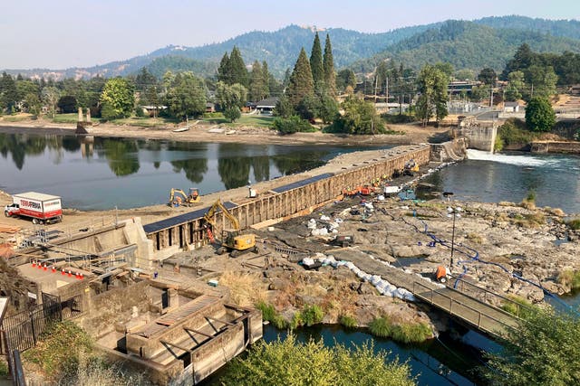 Oregon Fish Deaths Dam Repair