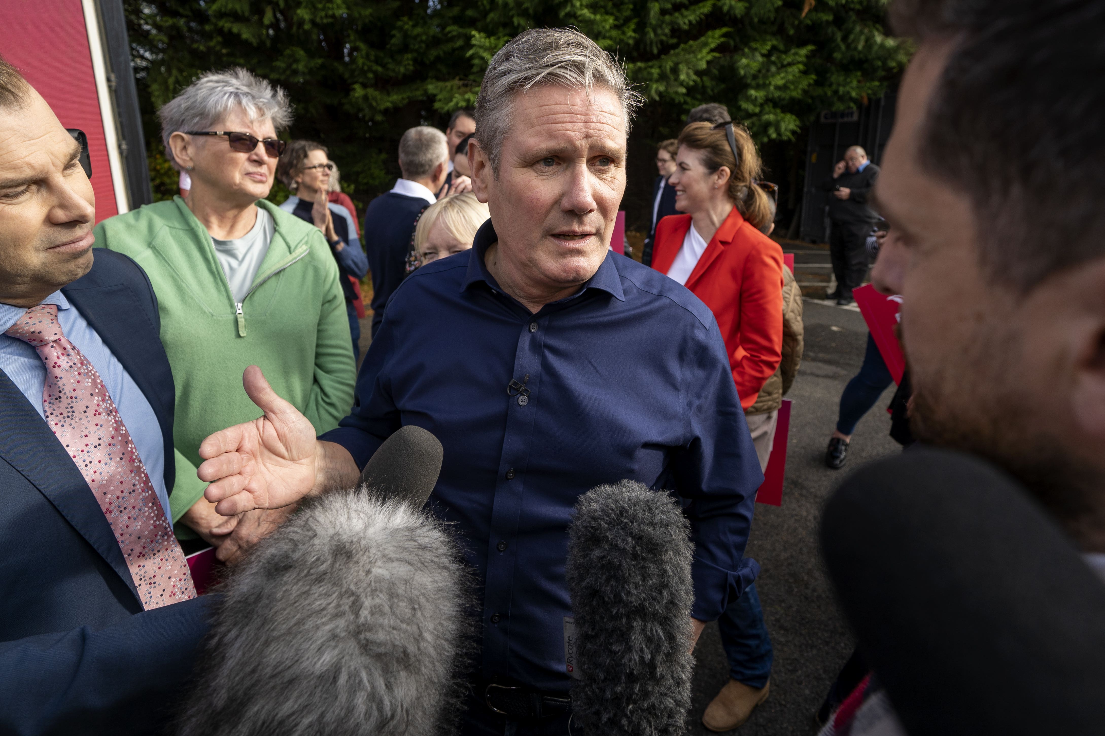Despite his party’s poll lead, Starmer has been unsuccessful at impressing himself on voters
