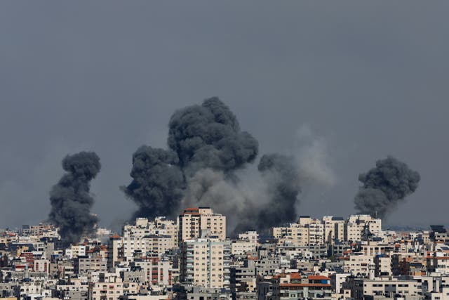 <p>Israeli and Hammas strikes have shocked the world this morning as dozens are killed and hundreds injured </p>
