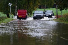 UK weather: Met Office issues yellow warnings for heavy rain and strong winds