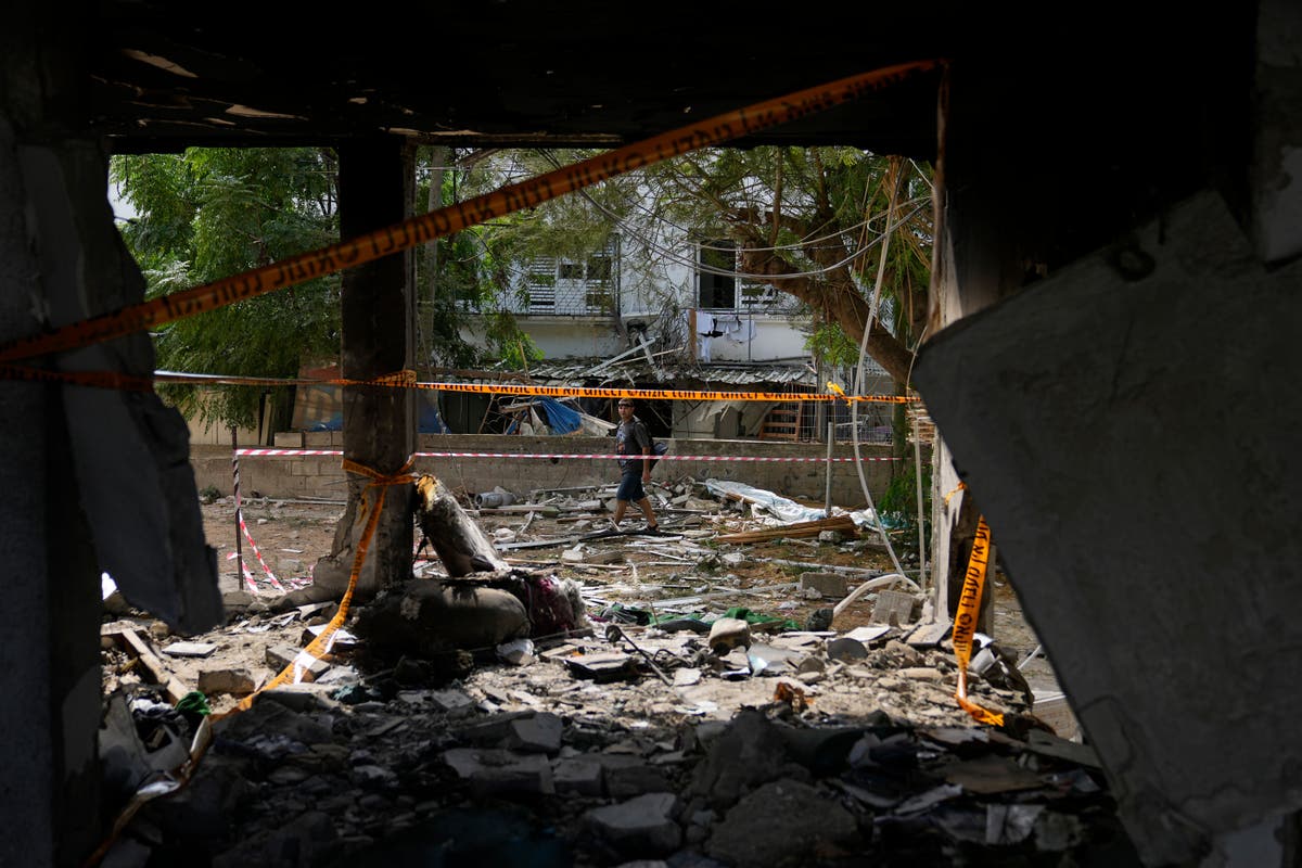 Significant number of British-Israelis caught up in Hamas attack, says Cleverly