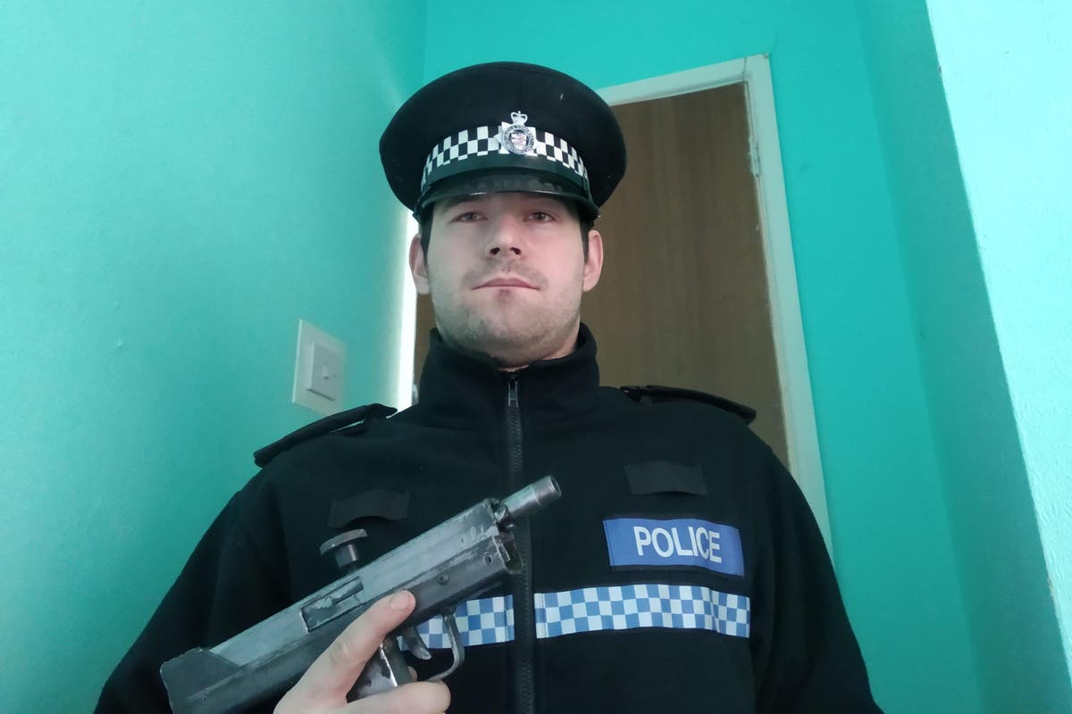 Gunman designed rocket launcher to fire &lsquo;mind control drug&rsquo; at police &ndash; court