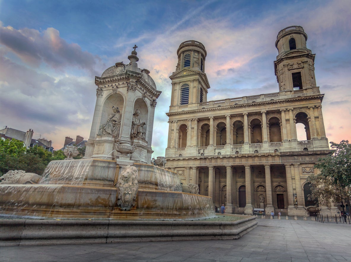 Saint Sulpice holds tours in English
