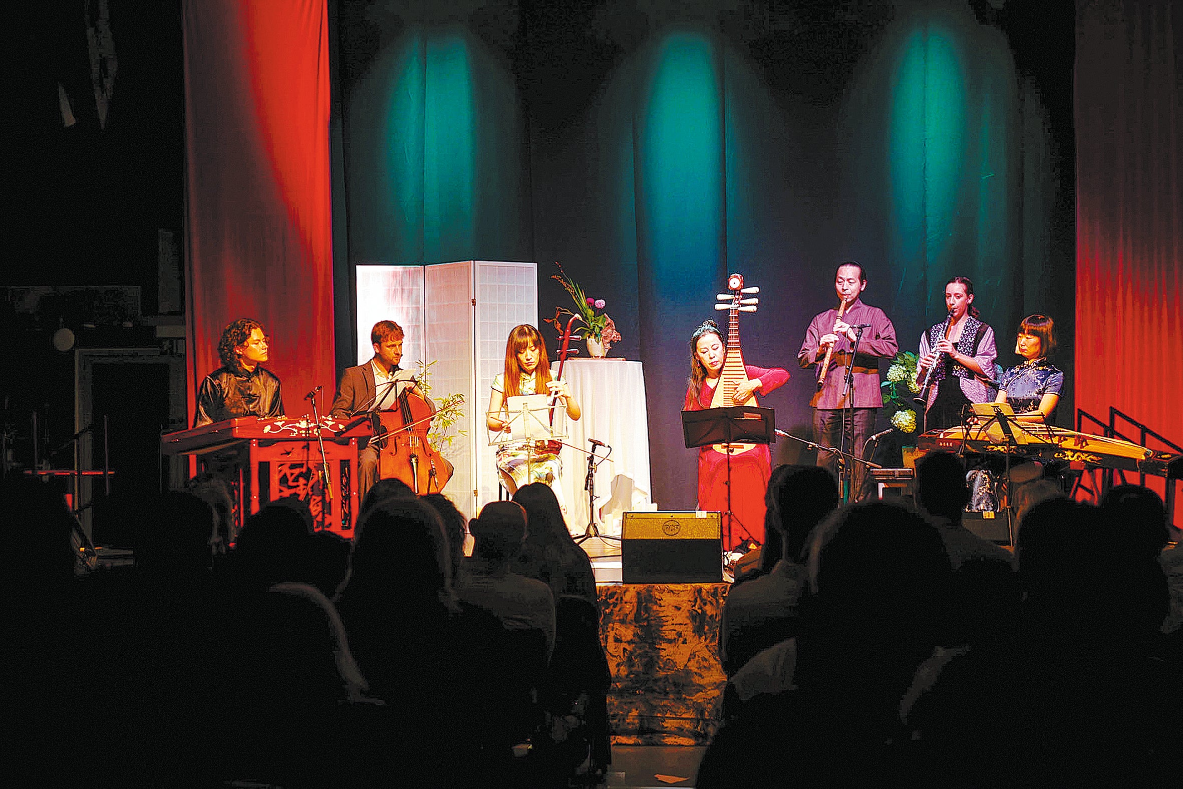 Cheng Yu and the Silk Breeze ensemble perform her composition Dream Butterfly on a five-stringed pipa at East London’s Rich Mix Theatre in 2021