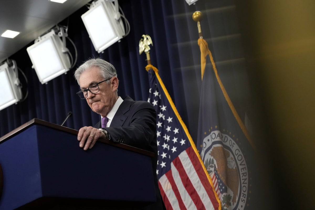 Federal Reserve minutes: Officials signal cautious approach to rates amid heightened uncertainty