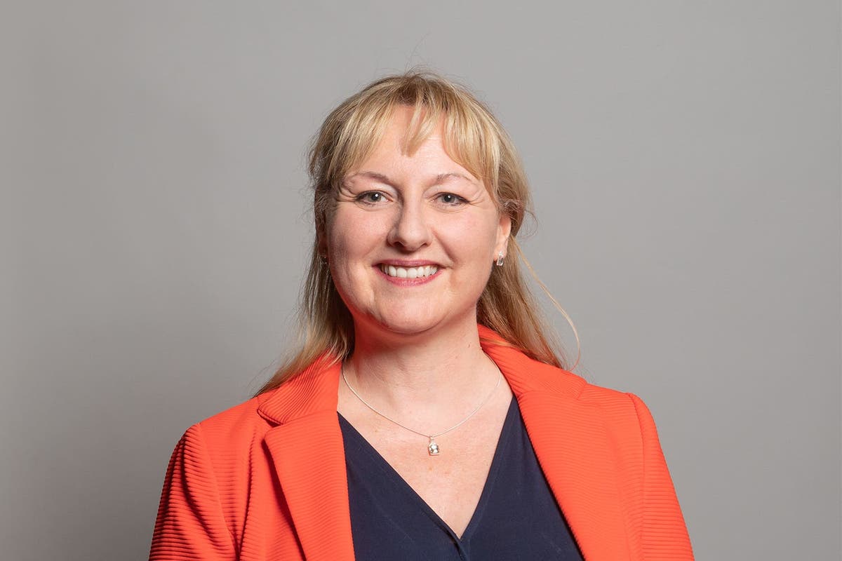 SNP MP Lisa Cameron defects to Tories after &lsquo;toxic and bullying&rsquo; treatment