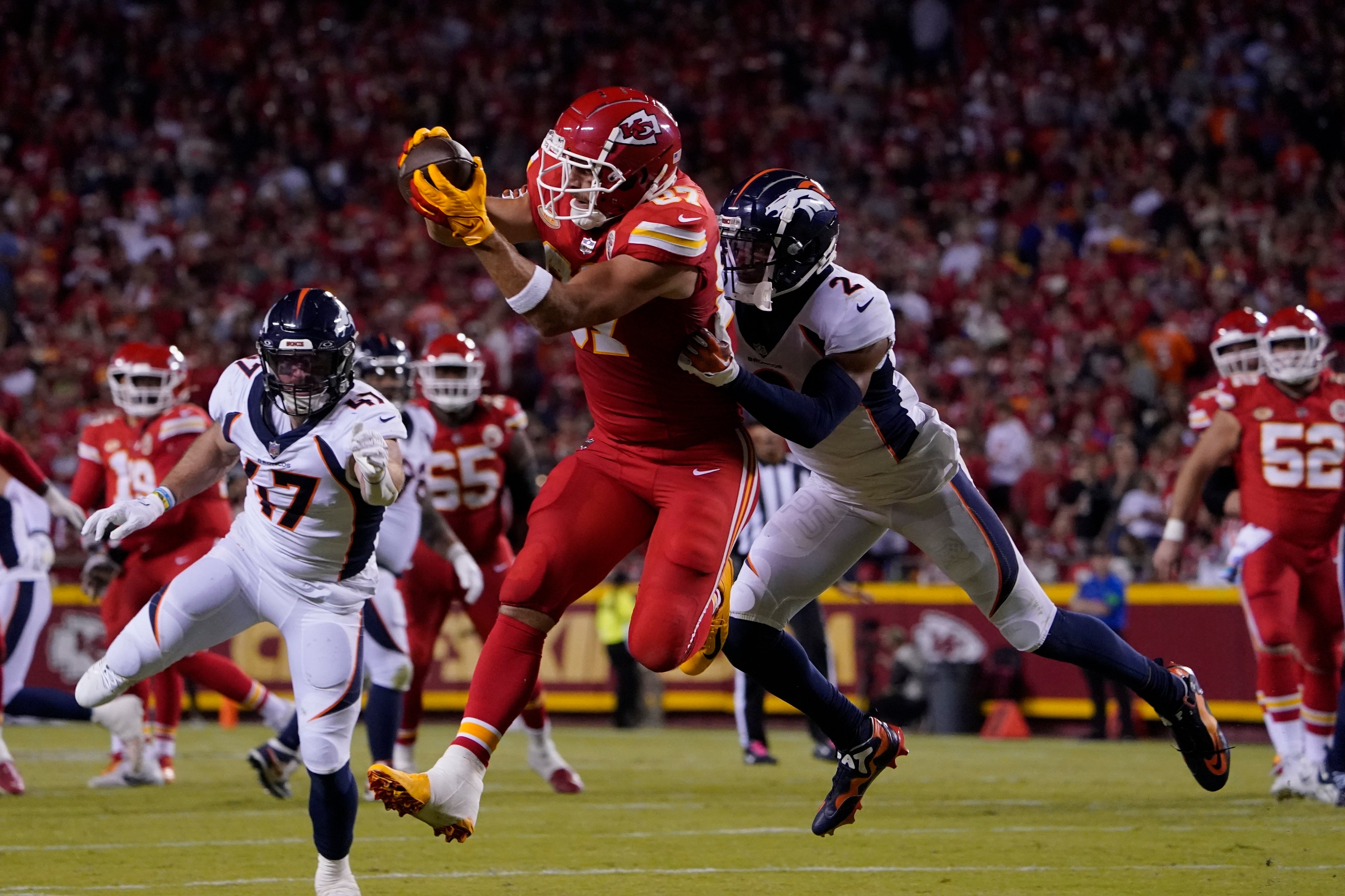 TRAVIS KELCE CHIEFS