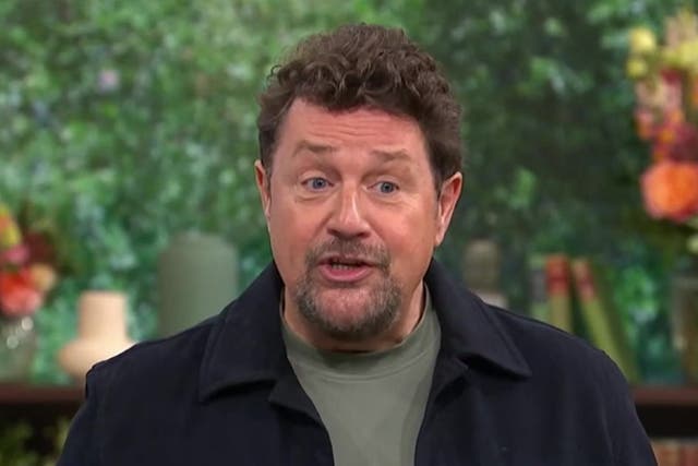 <p>Michael Ball reveals panic attacks and anxiety during Les Misérables show stopped him talking for nine months.</p>