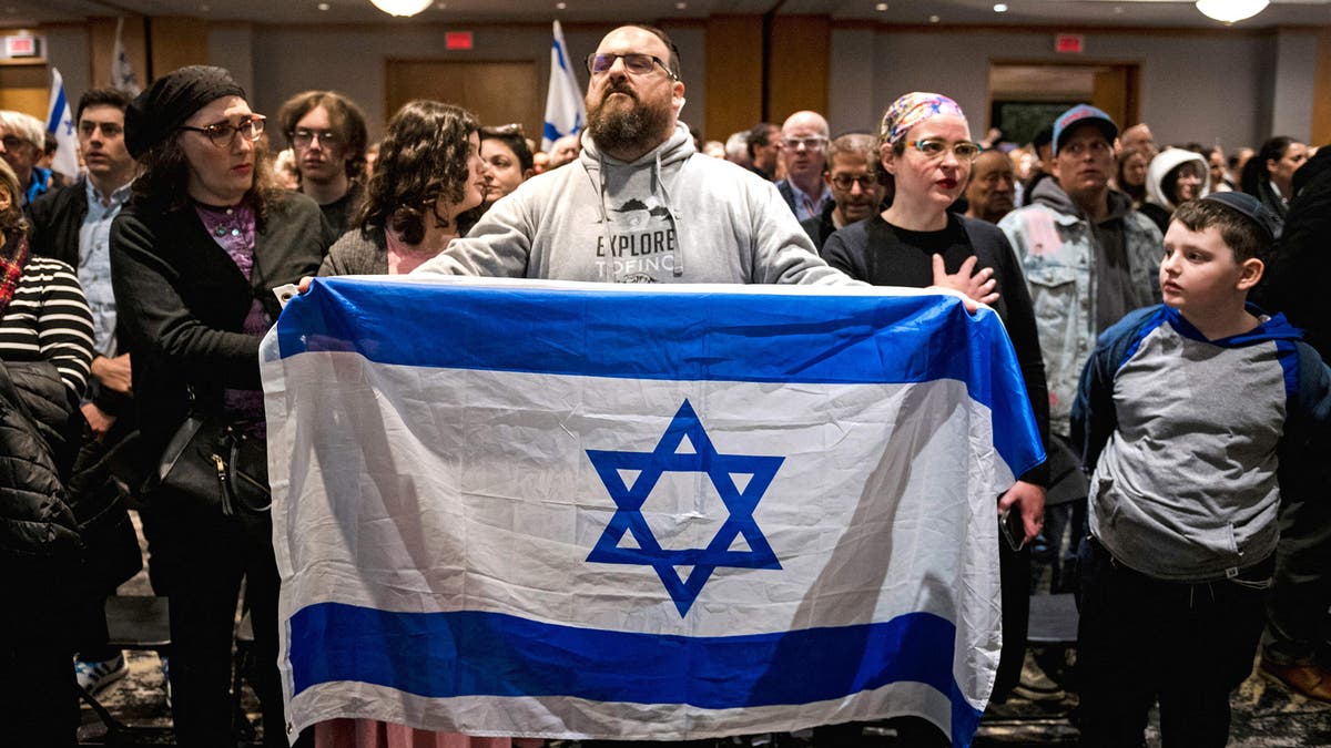 Live: Jewish community leaders in Washington lead pro-Israel rally near White House