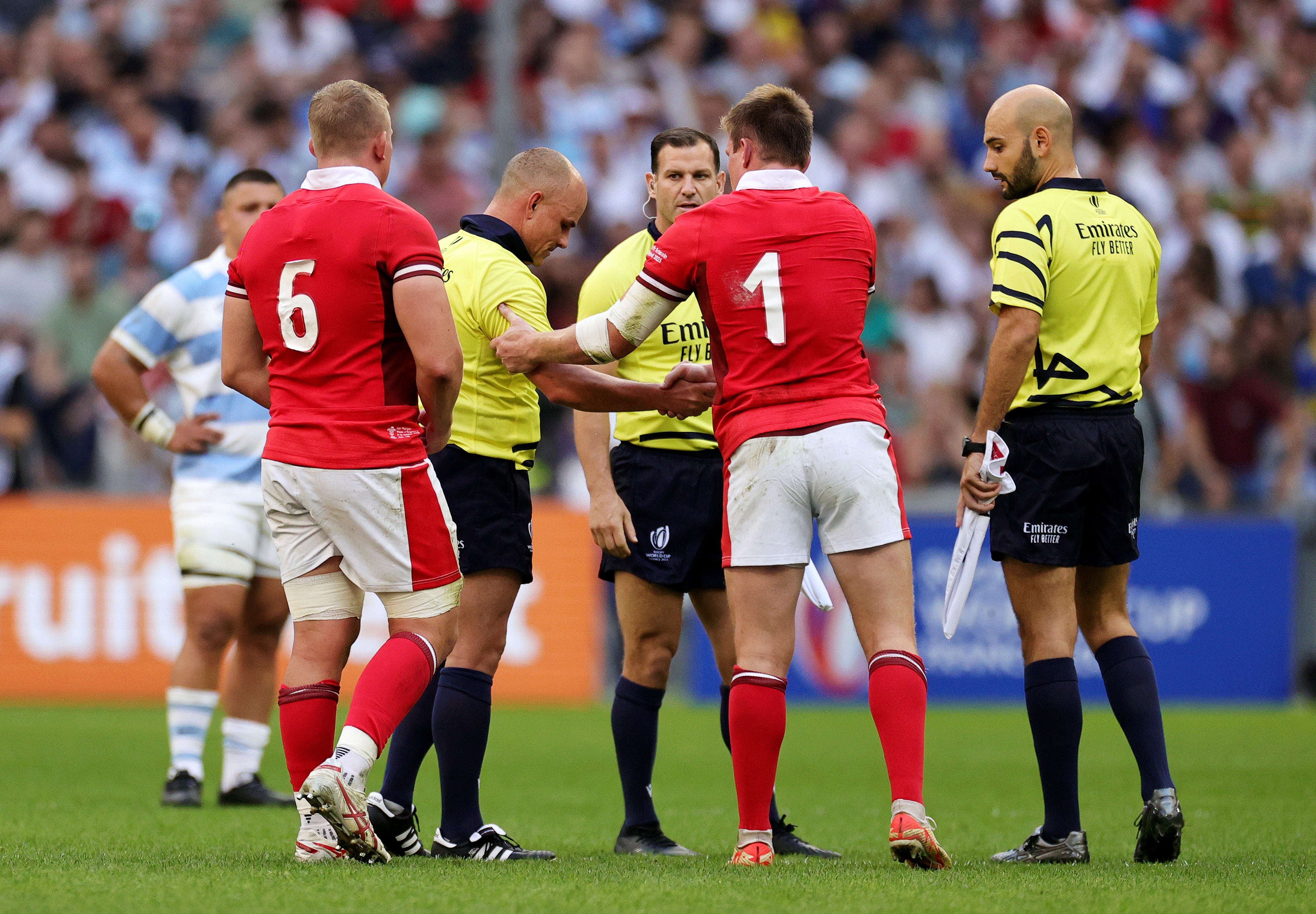 Referee Jaco Peyper leaves the field to be replaced by Assistant Referee Karl Dickson