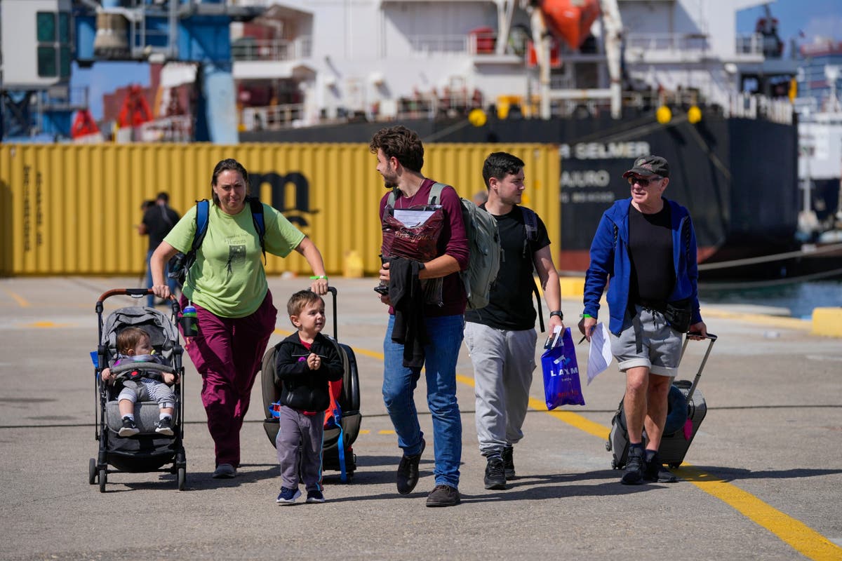 Watch live: Committee questions Foreign Office minister on Israel evacuations