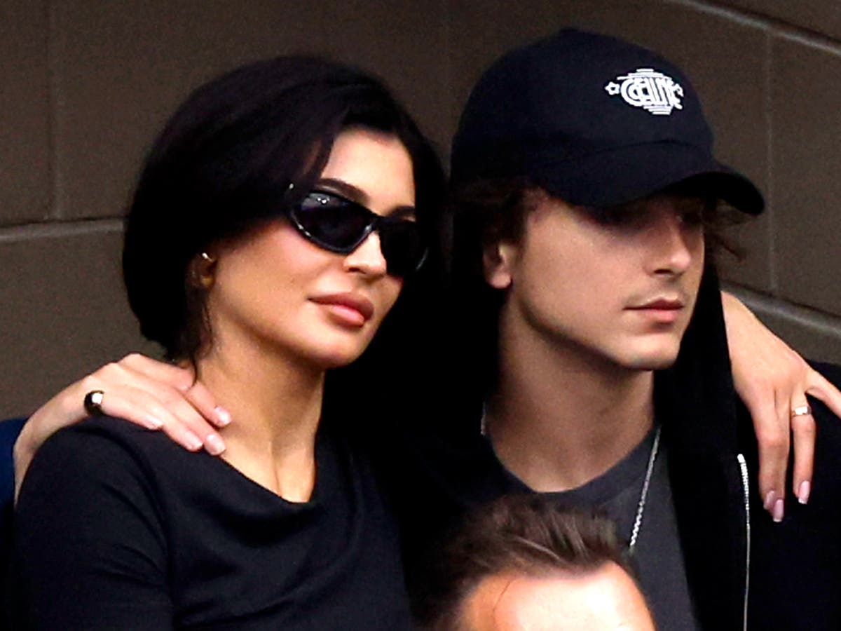 Timothée Chalamet compares Kylie Jenner romance to Harry-Meghan South Park episode Timothée Chalamet compares Kylie Jenner romance to Harry-Meghan South Park episode