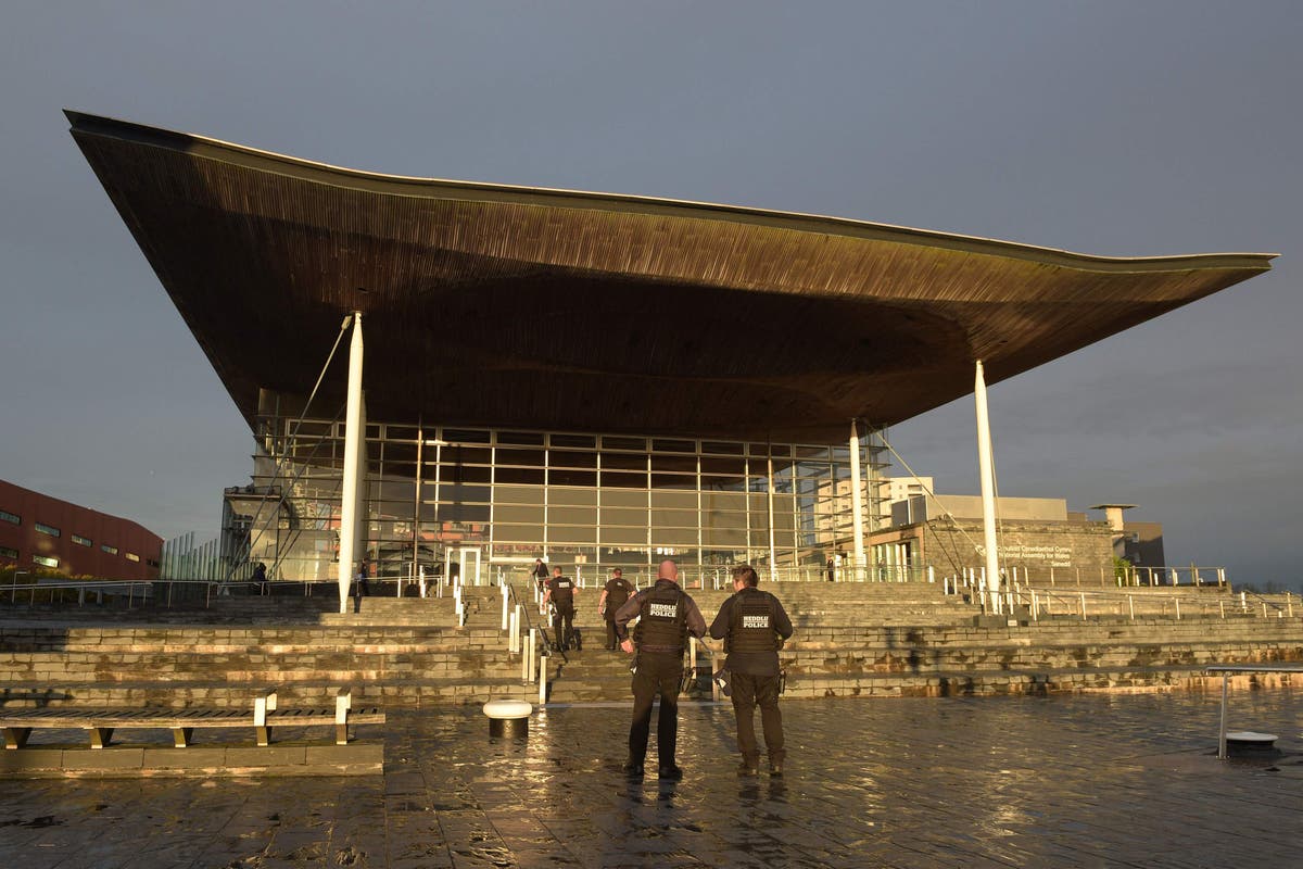 Farage blasts ‘totalitarian’ decision to ban GB News from Senedd TVs Farage blasts ‘totalitarian’ decision to ban GB News from Senedd TVs