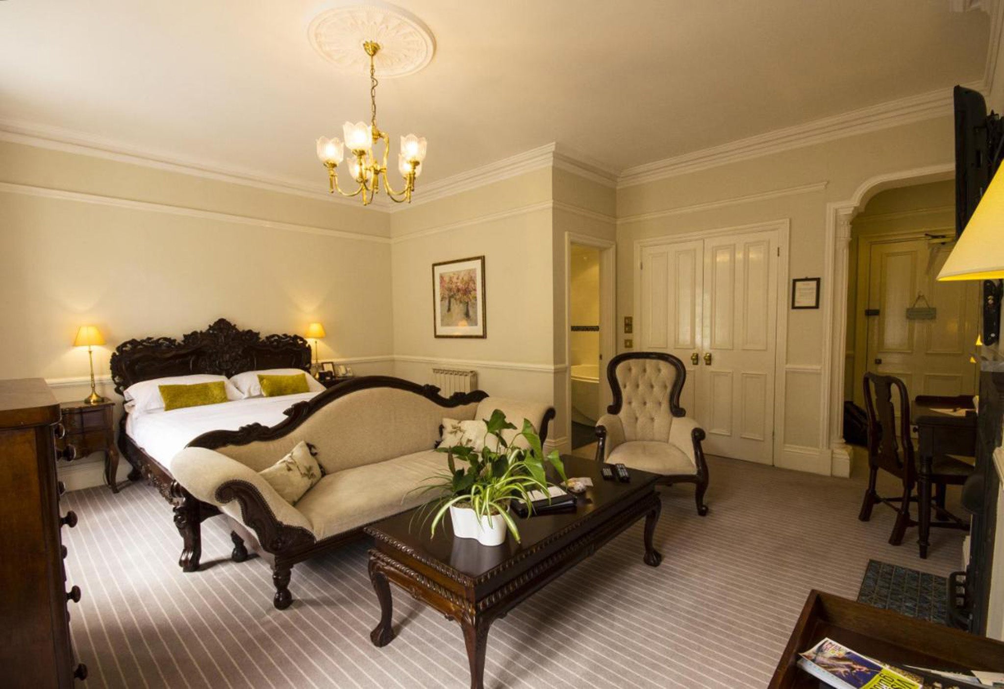 Château la Chaire is full of charm and luxury touches