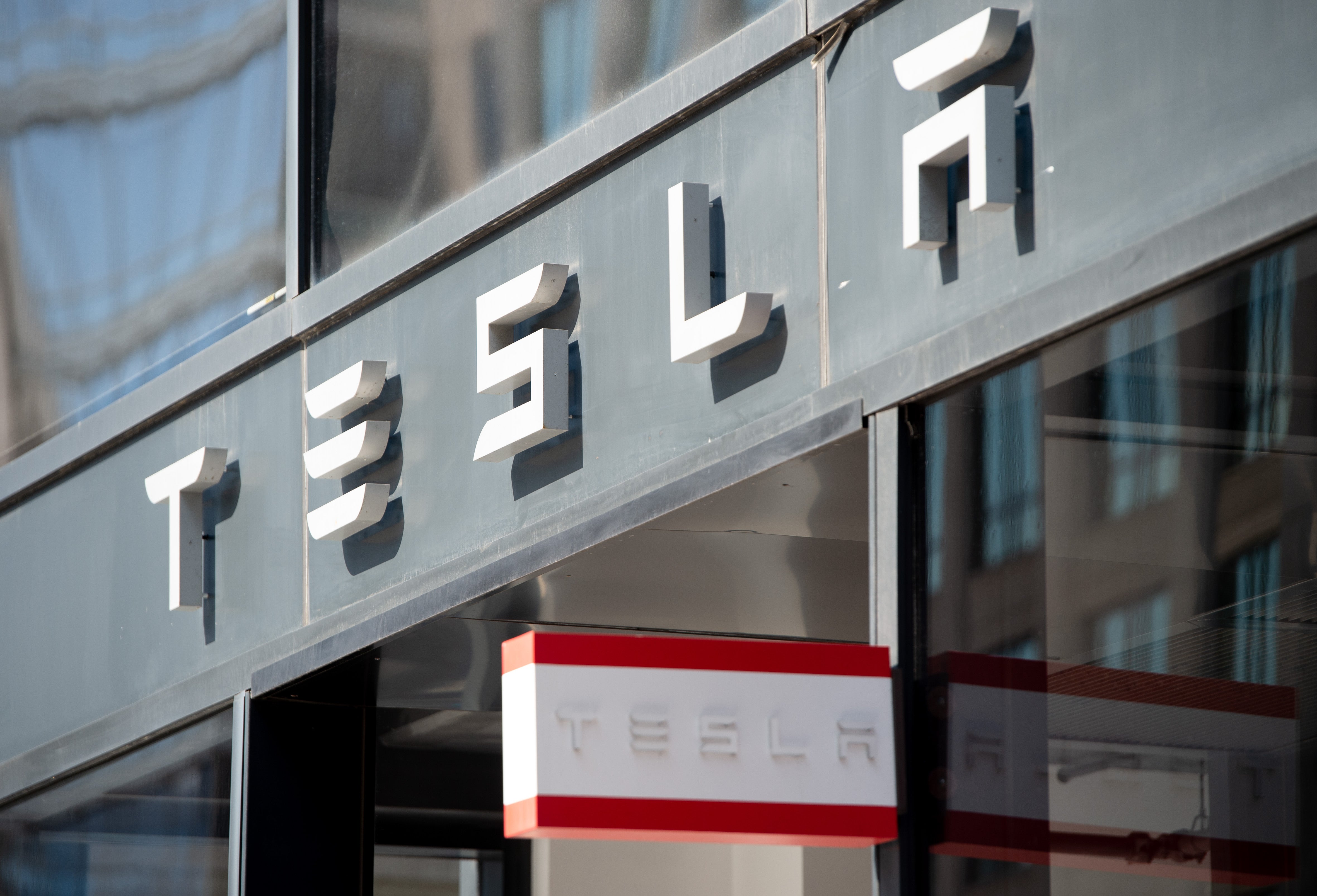 Tesla has recalled a staggering number of vehicles due to warning light font size