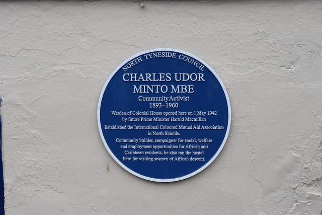 The blue plaque to honour civil rights campaigner Charles Minto (North Tyneside Council/PA)