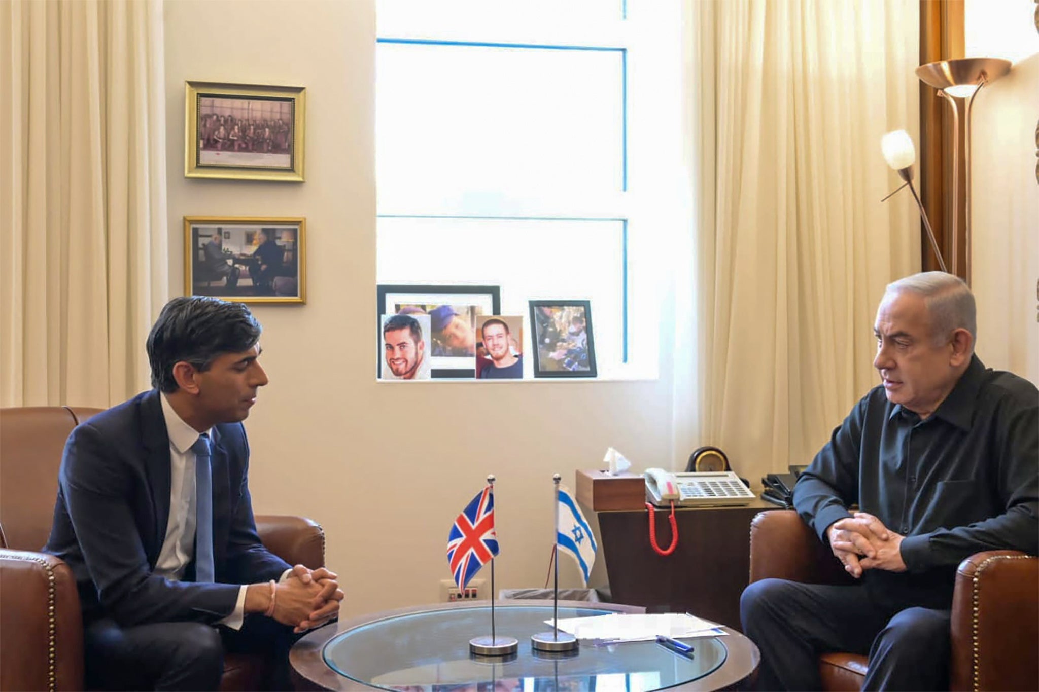 Rishi Sunak speaks to Israeli PM Benjamin Netanyahu during a visit in mid-October