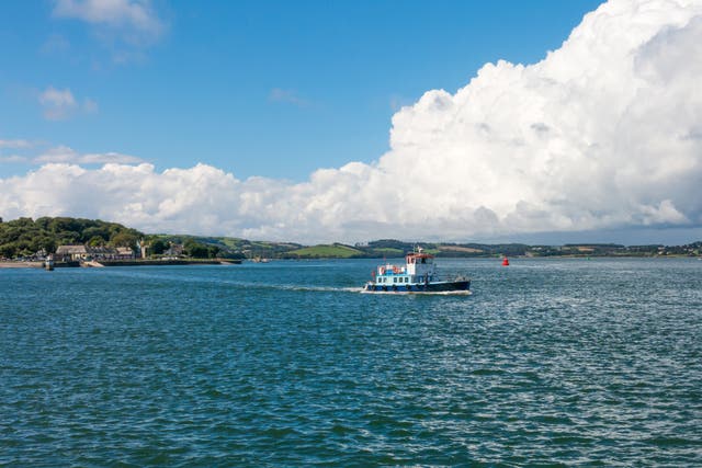 <p>The Cremyll Ferry links Devon with Cornwall </p>