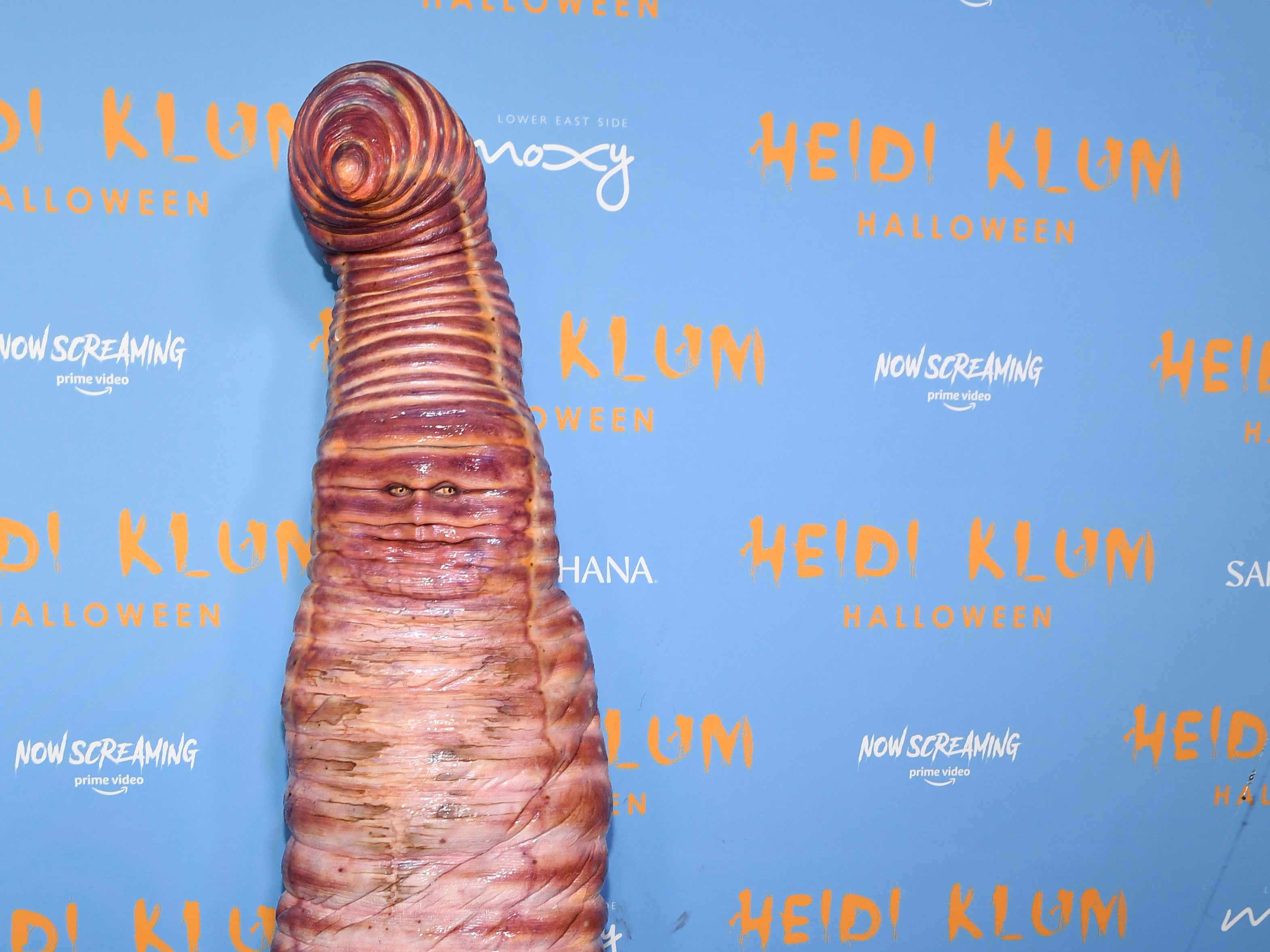 Heidi Klum in worm mode