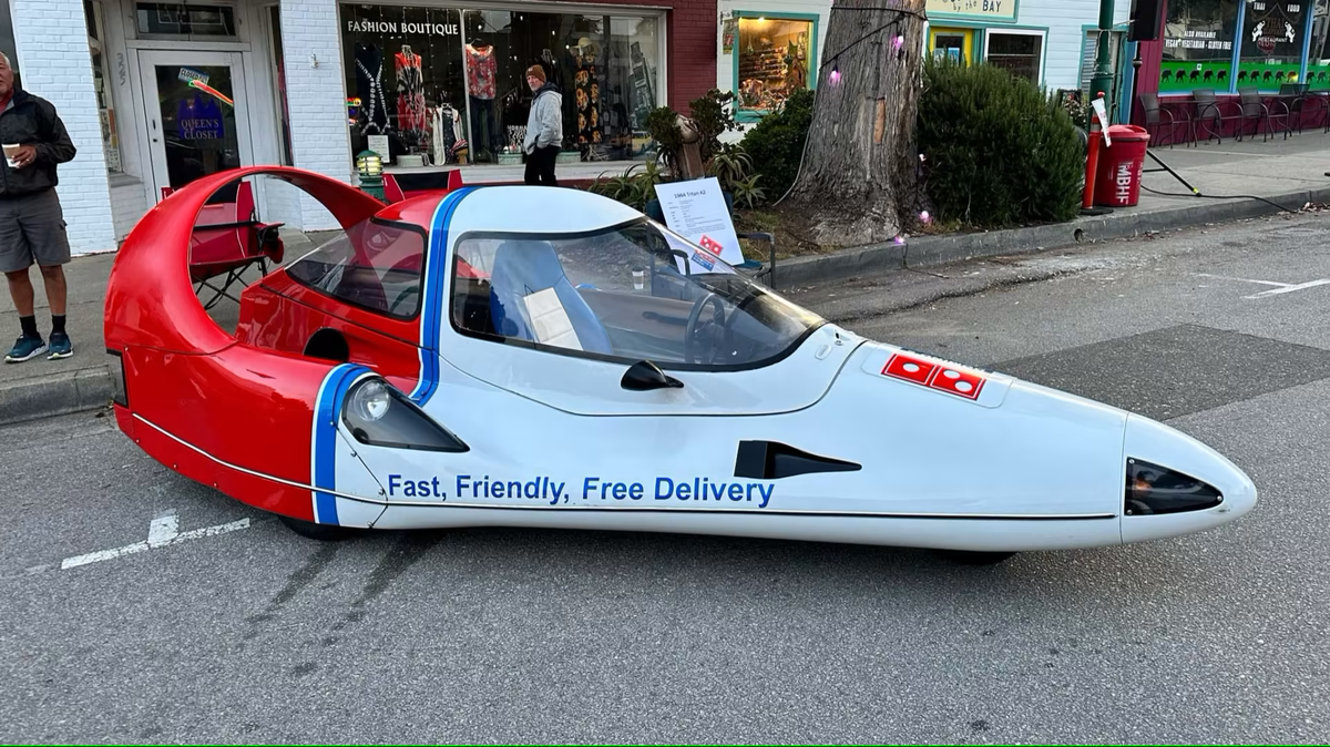 Rare &lsquo;rocketship&rsquo; Domino&rsquo;s delivery car from 1985 goes up for auction