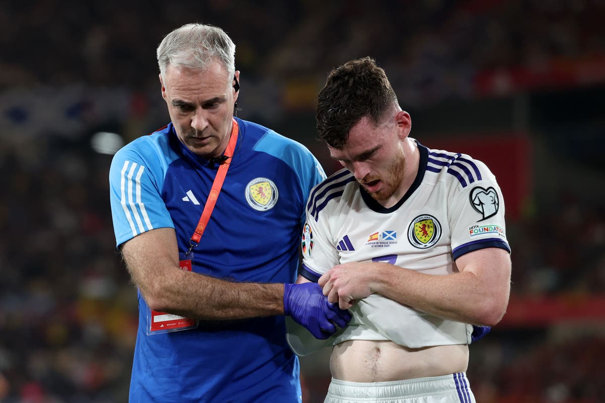 Jurgen Klopp knows Liverpool must shoulder the burden of Andy Robertson’s injury Jurgen Klopp knows Liverpool must shoulder the burden of Andy Robertson’s injury