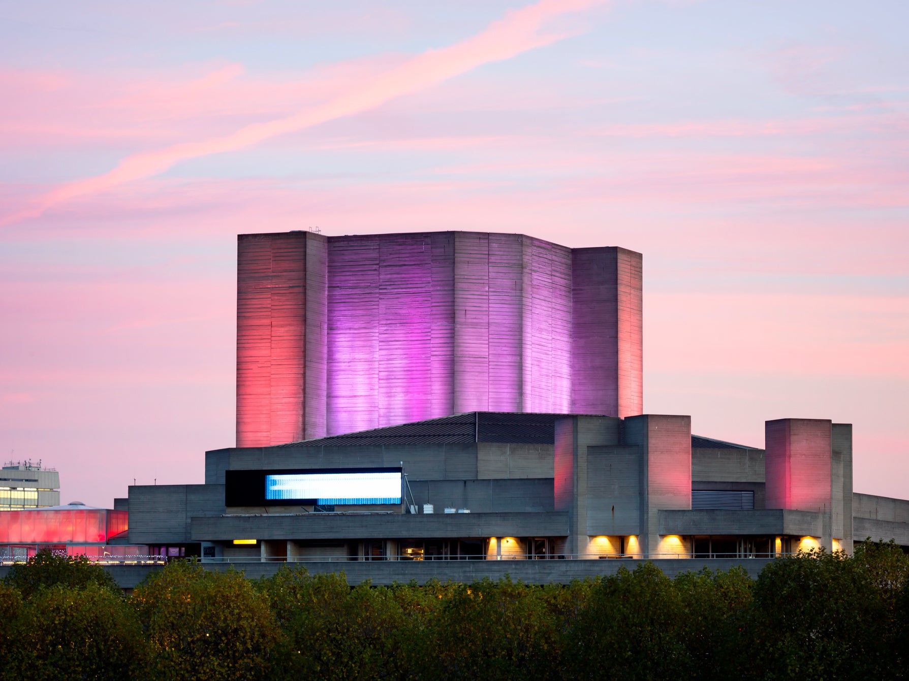 London’s National Theatre will pilot earlier start times to accommodate for more post-theatre socialising