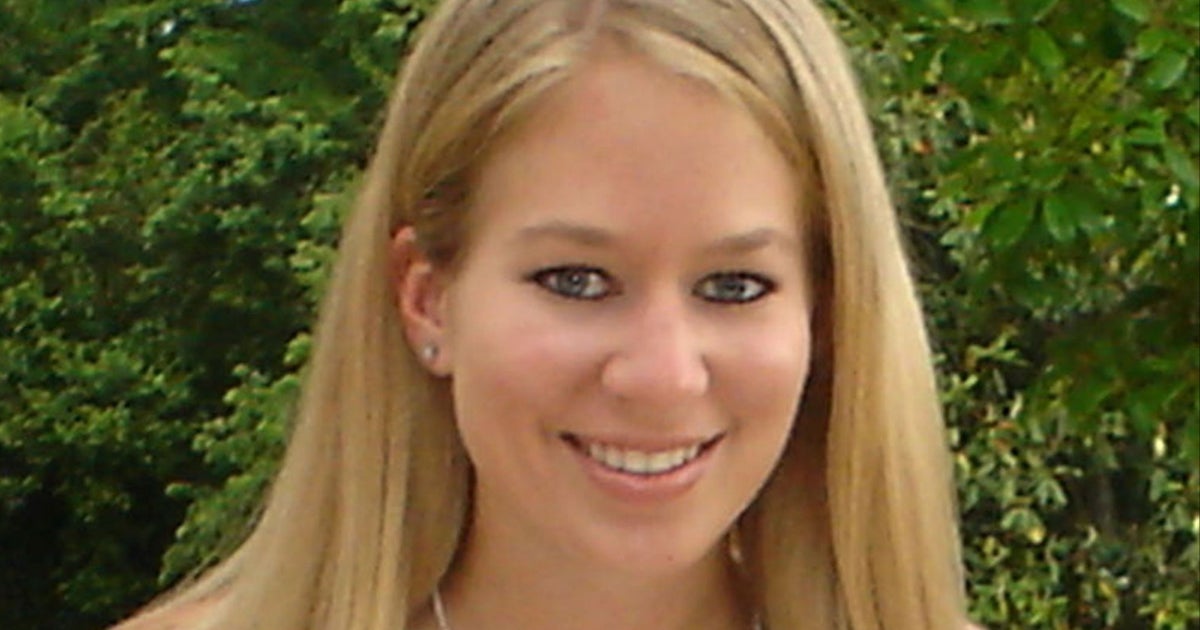 What happened to Natalee Holloway? Mystery murder by Joran van der Sloot  explained | The Independent