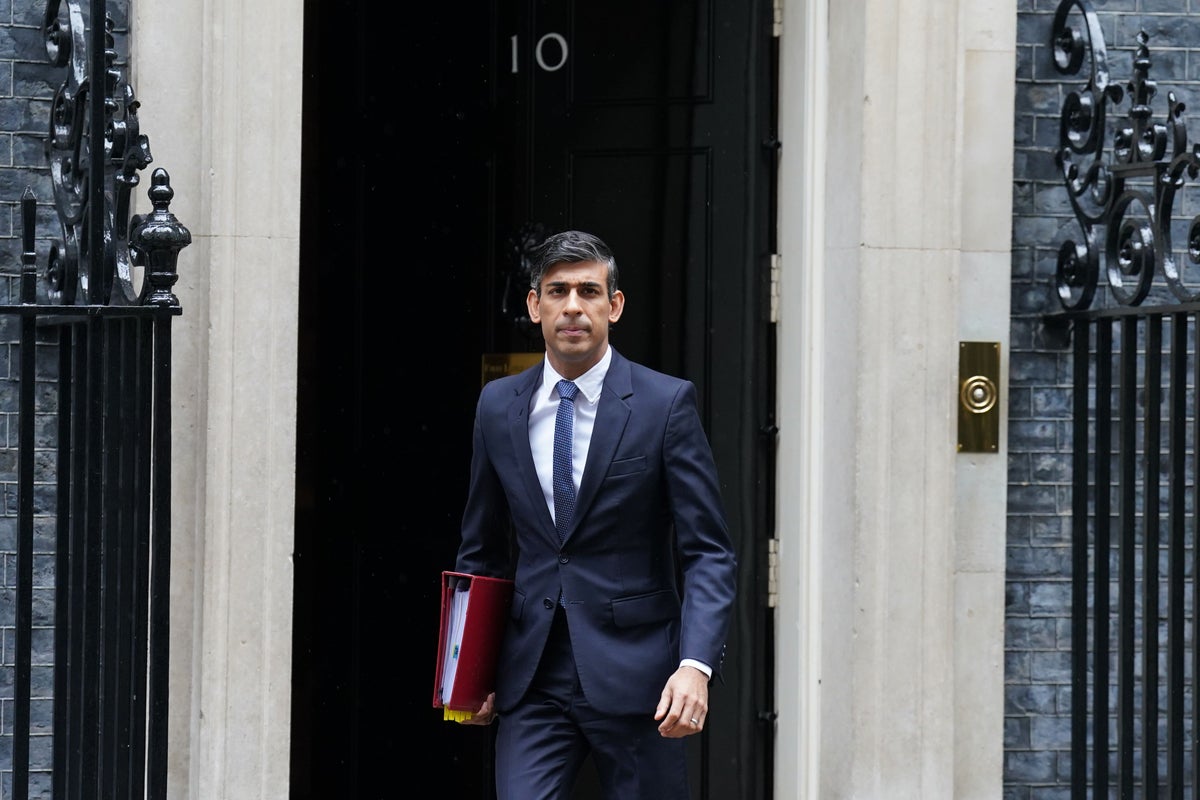 Sunak to mark first year in No 10 facing problems at home and abroad