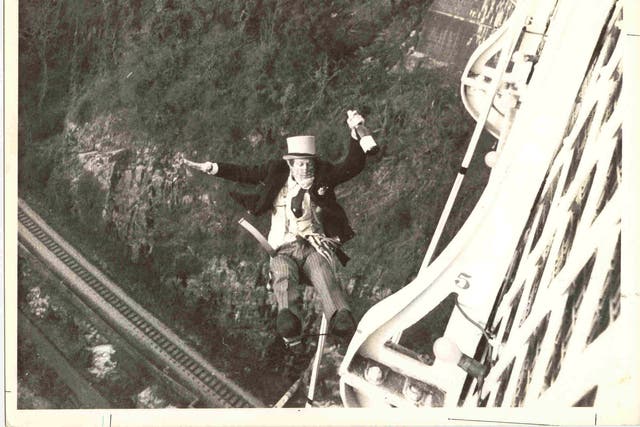 <p>David Kirke was the first to bungee from the Clifton Suspension Bridge on 1 April 1979 </p>