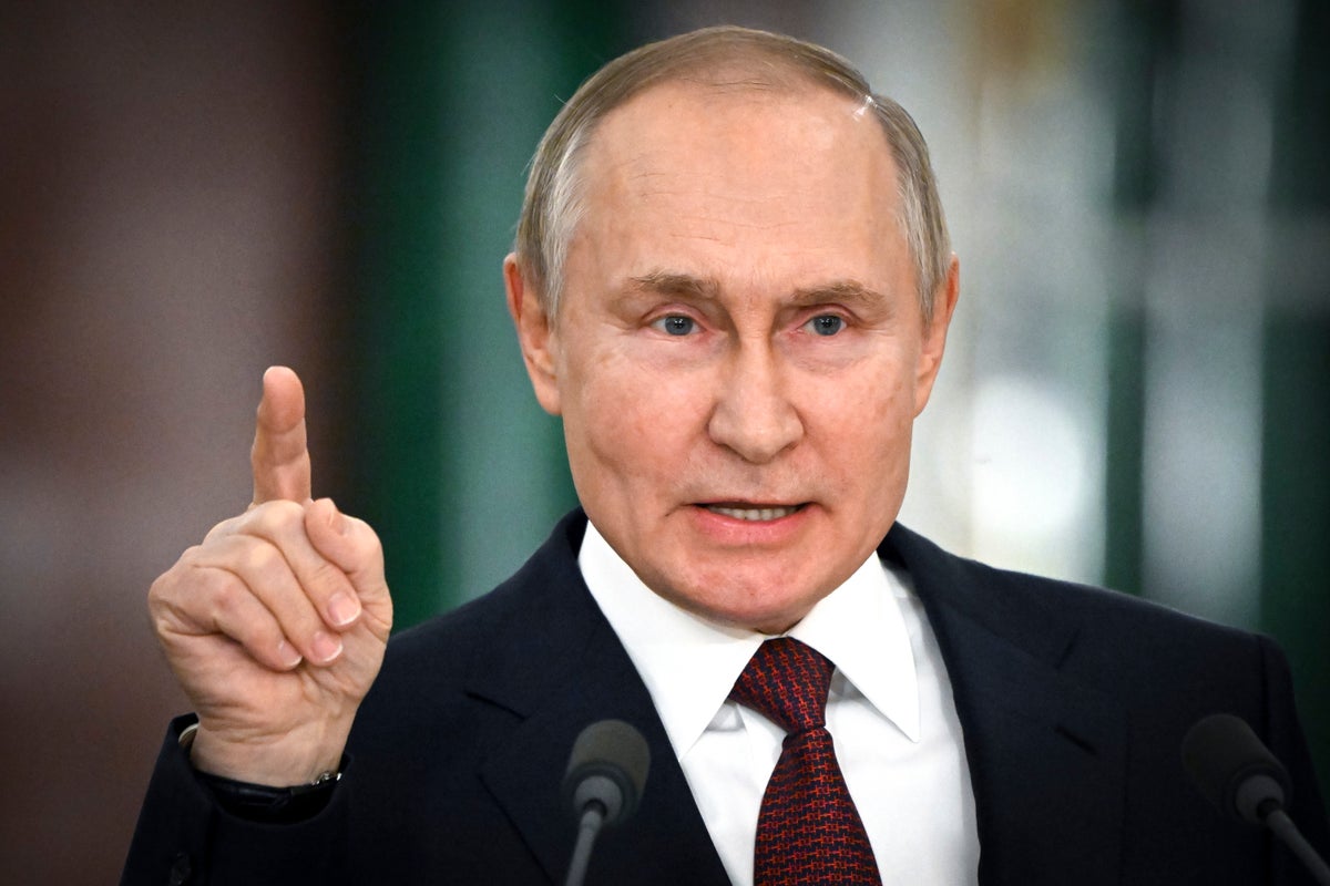 Ukraine-Russia war – live: Kremlin addresses Putin heart attack rumours as Sevastopol targeted