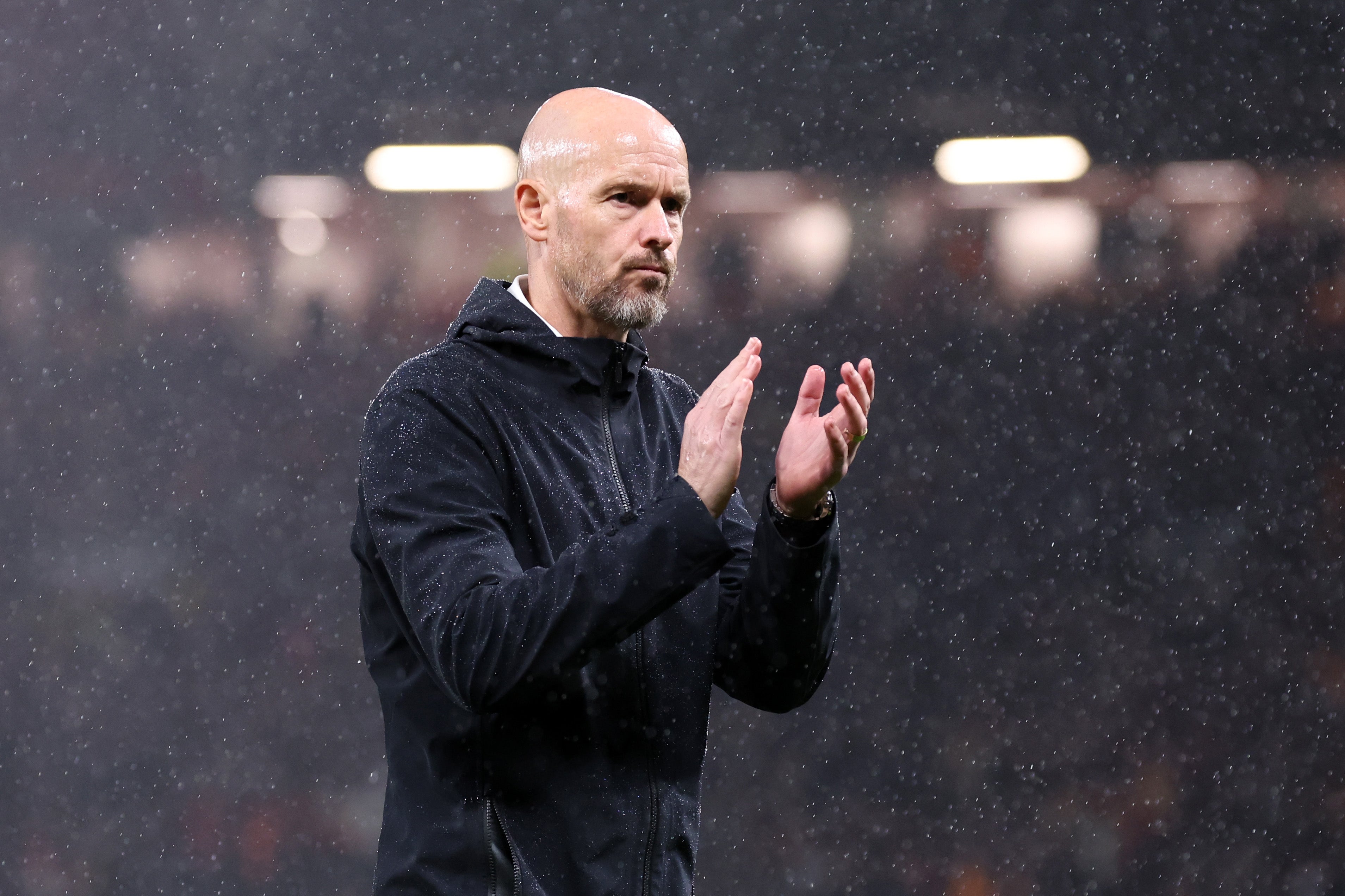 Ten Hag acknowledges the pressure to avoid three consecutive group defeats