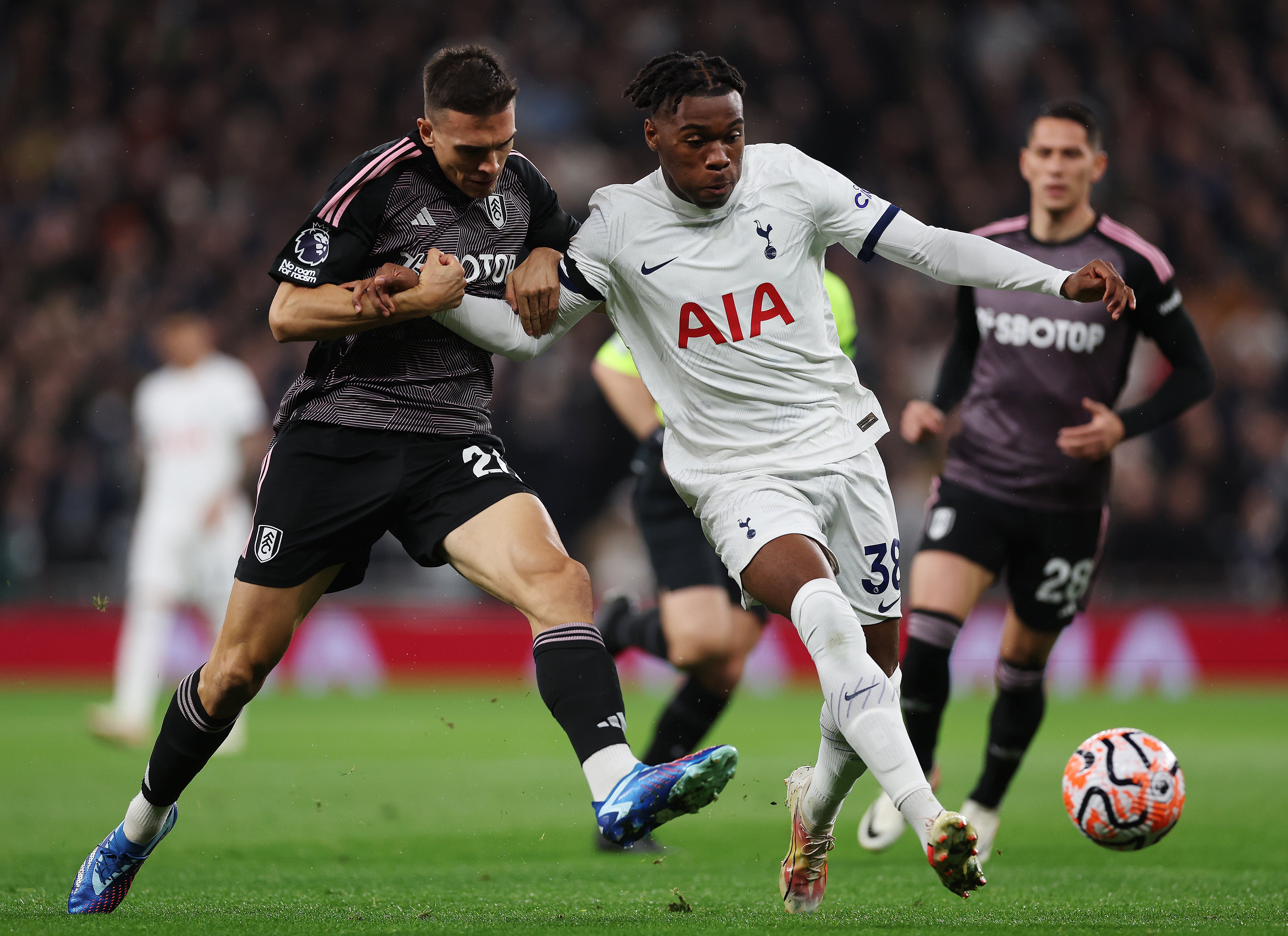 Tottenham v best sale fulham tv