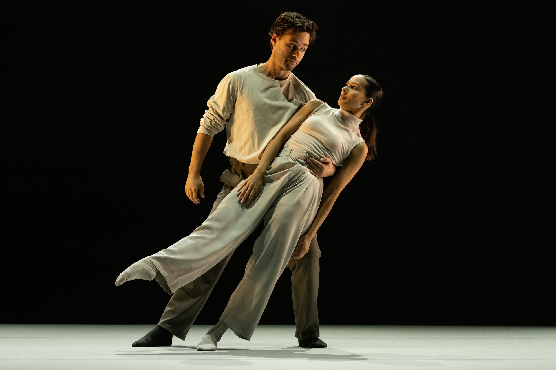 Francesca Hayward and Alexander Campbell performing in ‘The Limit’