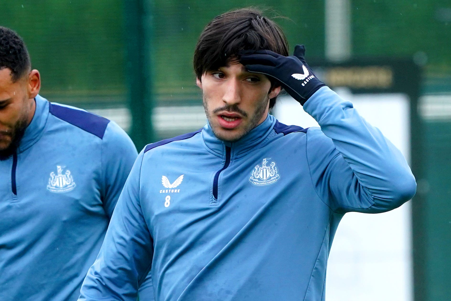 Sandro Tonali trains with Newcastle team amid betting investigation in  Italy | The Independent